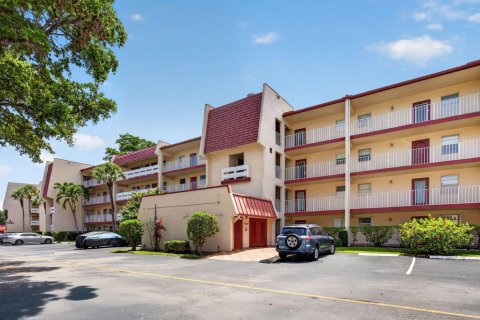 Condominio en Margate, Florida, 1 dormitorio  № 2188805