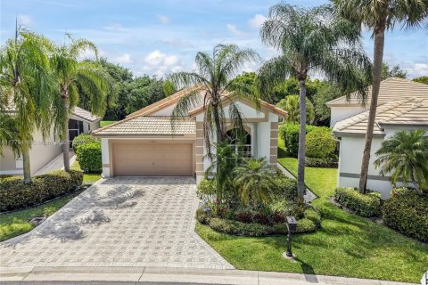 Casa en venta en Boynton Beach, Florida, 3 dormitorios, 225.1 m2 № 1937267 - foto 1