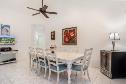 Casa en venta en Boynton Beach, Florida, 3 dormitorios, 225.1 m2 № 1937267 - foto 28