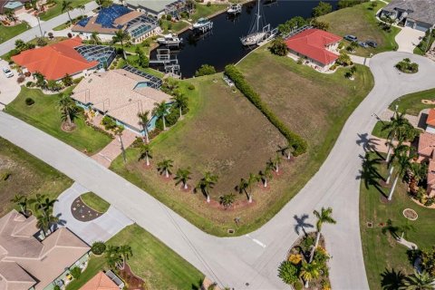 Terreno en venta en Punta Gorda, Florida № 2091937 - foto 2