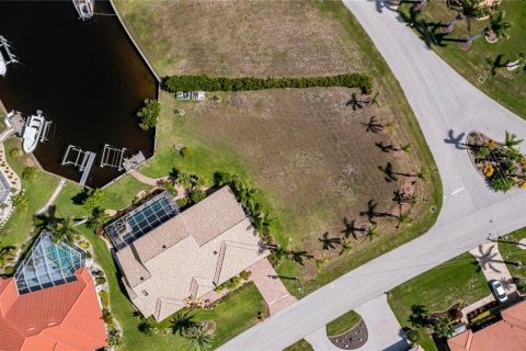 Terreno en venta en Punta Gorda, Florida № 2091937 - foto 3