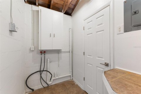 Commercial property in Madeira Beach, Florida 3 bedrooms, 134.06 sq.m. № 2236437 - photo 24