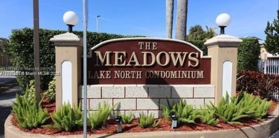 Condominio en Miami, Florida, 2 dormitorios  № 1892338