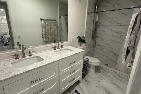 Condominio en venta en Miami, Florida, 2 dormitorios, 97.55 m2 № 1892338 - foto 17