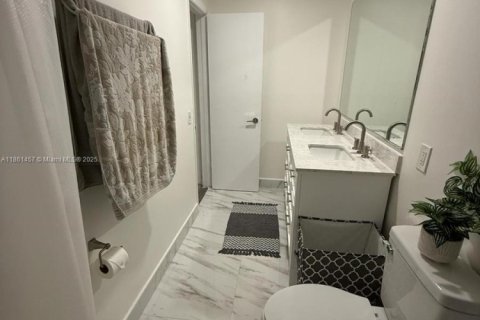 Condominio en venta en Miami, Florida, 2 dormitorios, 97.55 m2 № 1892338 - foto 18
