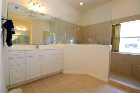 House in Punta Gorda, Florida 3 bedrooms, 238.48 sq.m. № 1762170 - photo 25