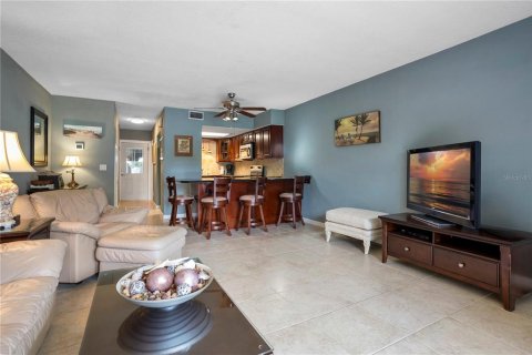Copropriété à vendre à Ormond Beach, Floride: 2 chambres, 112.97 m2 № 1915648 - photo 14