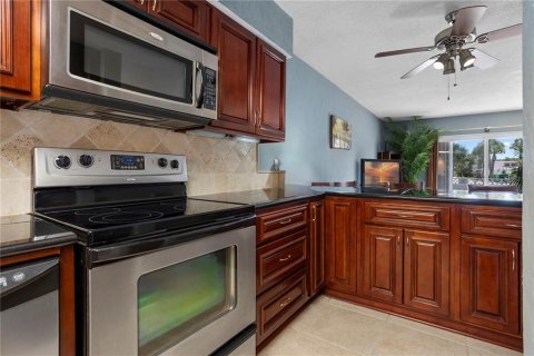 Copropriété à vendre à Ormond Beach, Floride: 2 chambres, 112.97 m2 № 1915648 - photo 21