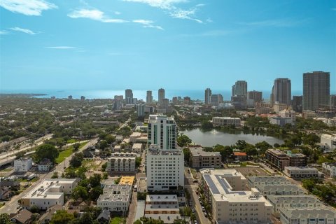Adosado en venta en Saint Petersburg, Florida, 2 dormitorios, 115.66 m2 № 1787490 - foto 29