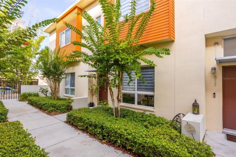 Adosado en venta en Saint Petersburg, Florida, 2 dormitorios, 115.66 m2 № 1787490 - foto 2