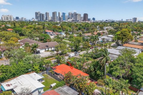 Коммерческая недвижимость в Форт-Лодердейл, Флорида 179.12м2 № 2044792