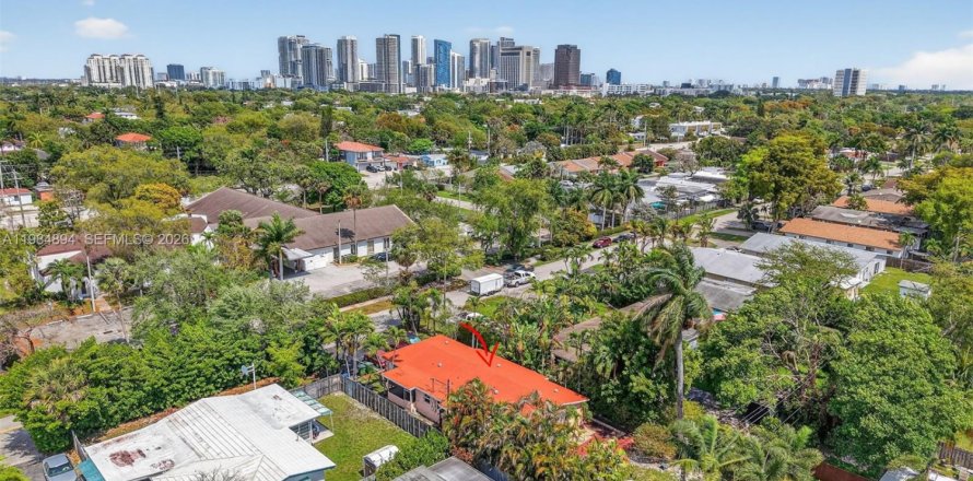 Коммерческая недвижимость в Форт-Лодердейл, Флорида 179.12м2 № 2044792