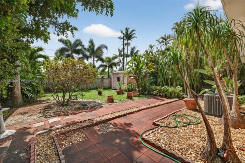 Купить коммерческую недвижимость в Форт-Лодердейл, Флорида 179.12м2, № 2044792 - фото 8