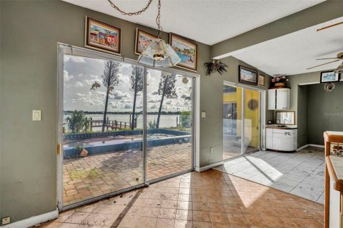 House in South Pasadena, Florida 3 bedrooms, 198.63 sq.m. № 1838200 - photo 19