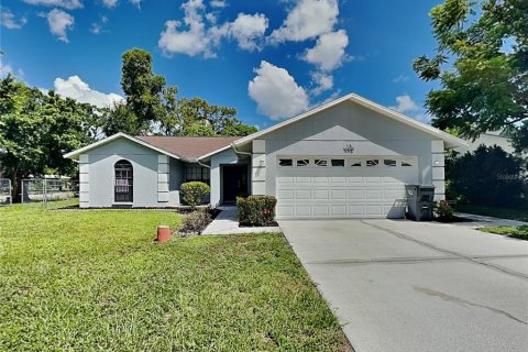Casa en alquiler en Sarasota, Florida, 3 dormitorios, 139.91 m2 № 1911036 - foto 1