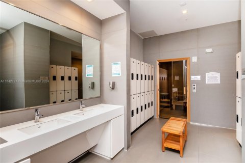 Купить кондоминиум в Дорал, Флорида 3 спальни, 102.38м2, № 1863044 - фото 25