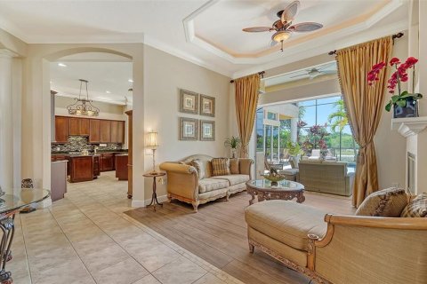 Villa ou maison à vendre à Lakewood Ranch, Floride: 5 chambres, 388.33 m2 № 1817195 - photo 15