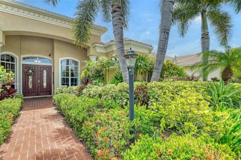 Villa ou maison à vendre à Lakewood Ranch, Floride: 5 chambres, 388.33 m2 № 1817195 - photo 10