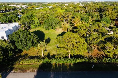 Commercial property in Palm Beach Gardens, Florida № 2087729 - photo 8