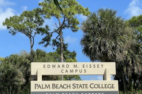 Commercial property in Palm Beach Gardens, Florida № 2087729 - photo 30