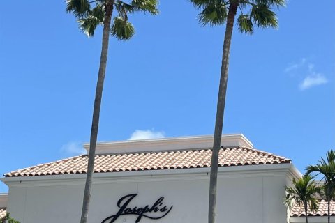 Commercial property in Palm Beach Gardens, Florida № 2087729 - photo 10