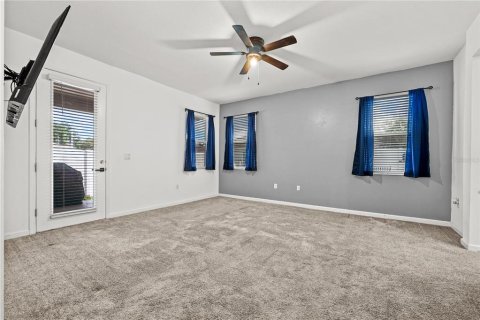 House in Bartow, Florida 4 bedrooms, 207.17 sq.m. № 1900312 - photo 12