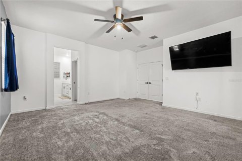 House in Bartow, Florida 4 bedrooms, 207.17 sq.m. № 1900312 - photo 13
