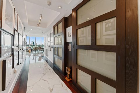Condo in Miami Beach, Florida, 3 bedrooms  № 1695605 - photo 7