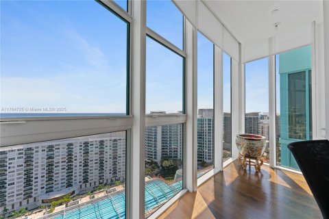 Condo in Miami Beach, Florida, 3 bedrooms  № 1695605 - photo 27
