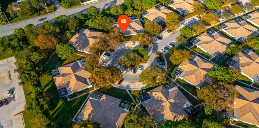 Adosado en Palm Beach Gardens, Florida 2 dormitorios, 107.02 m2 № 1171377