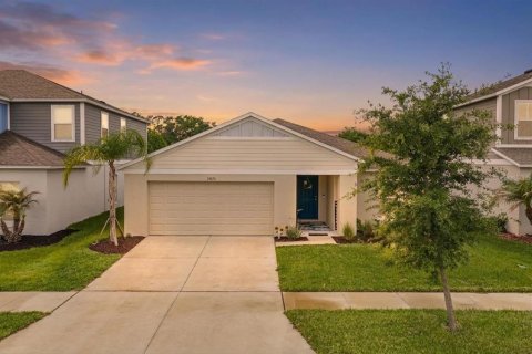 House in Riverview, Florida 4 bedrooms, 171.68 sq.m. № 2212413
