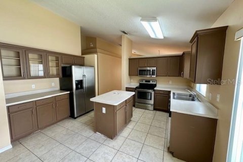 Villa ou maison à louer à Orlando, Floride: 4 chambres, 187.57 m2 № 2398832 - photo 6