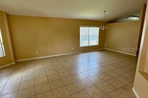 Villa ou maison à louer à Orlando, Floride: 4 chambres, 187.57 m2 № 2398832 - photo 3