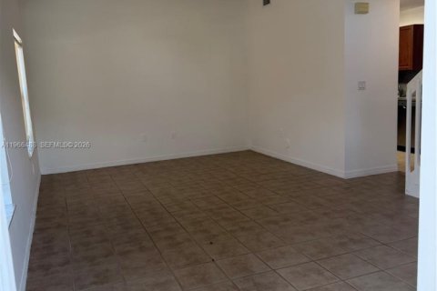 Casa en venta en Pembroke Pines, Florida, 3 dormitorios № 2081309 - foto 9