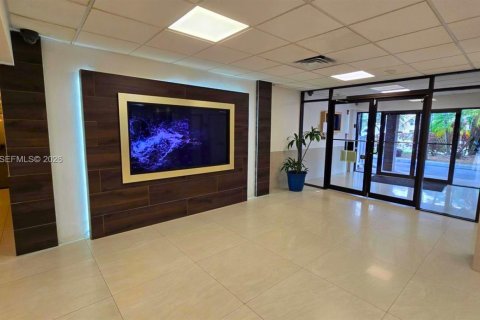 Condominio en venta en Lauderhill, Florida, 2 dormitorios, 90.3 m2 № 2084901 - foto 23