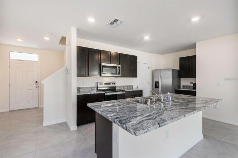 Casa en alquiler en Wesley Chapel, Florida, 4 dormitorios, 209.96 m2 № 1919204 - foto 4