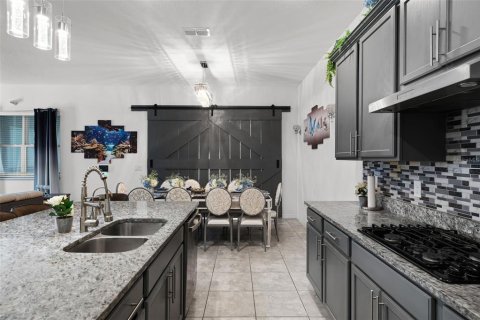 House in Apopka, Florida 4 bedrooms, 214.98 sq.m. № 1654719 - photo 16