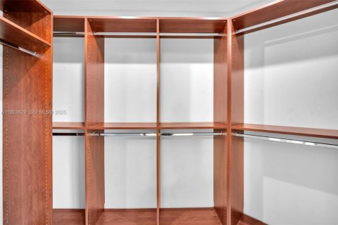 Copropriété à vendre à Pembroke Pines, Floride: 2 chambres, 142.42 m2 № 1983521 - photo 20