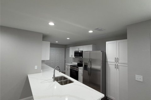 Casa en venta en Winter Haven, Florida, 3 dormitorios, 106.37 m2 № 2386623 - foto 3