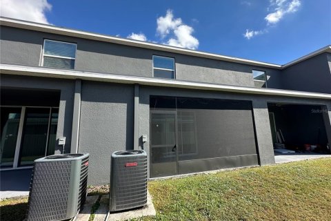Touwnhouse à louer à Wesley Chapel, Floride: 3 chambres, 155.43 m2 № 2415322 - photo 2