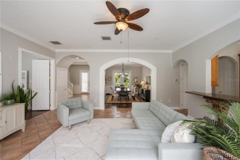 Casa en venta en Orlando, Florida, 5 dormitorios, 363.81 m2 № 1844293 - foto 8