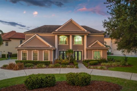 Casa en venta en Orlando, Florida, 5 dormitorios, 363.81 m2 № 1844293 - foto 1