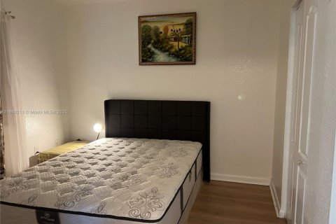 Condominio en venta en Hialeah, Florida, 3 dormitorios, 113.34 m2 № 1832431 - foto 6