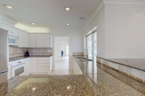 Villa ou maison à louer à Saint Pete Beach, Floride: 3 chambres, 214.14 m2 № 1876953 - photo 27