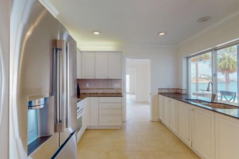 Villa ou maison à louer à Saint Pete Beach, Floride: 3 chambres, 214.14 m2 № 1876953 - photo 28