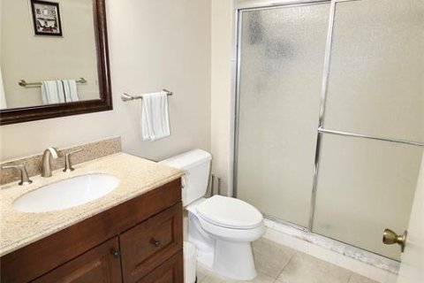 Condominio en alquiler en Apopka, Florida, 3 dormitorios, 104.89 m2 № 1810731 - foto 16