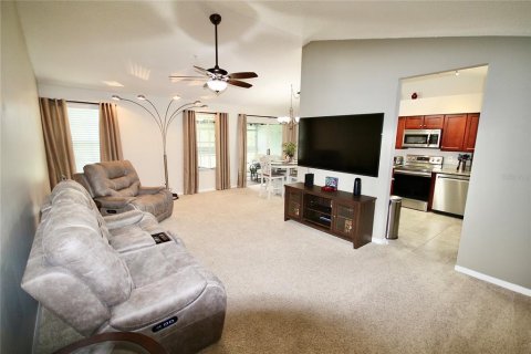 Condominio en alquiler en Apopka, Florida, 3 dormitorios, 104.89 m2 № 1810731 - foto 10