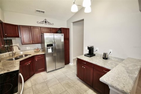 Condominio en alquiler en Apopka, Florida, 3 dormitorios, 104.89 m2 № 1810731 - foto 5