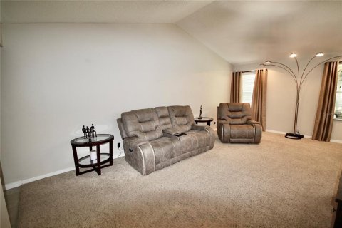 Condominio en alquiler en Apopka, Florida, 3 dormitorios, 104.89 m2 № 1810731 - foto 11
