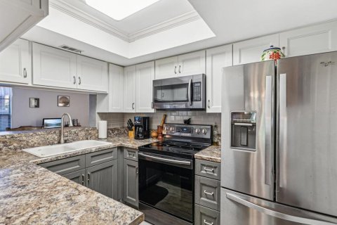 Condominio en venta en Palm Harbor, Florida, 1 dormitorio, 82.96 m2 № 1559317 - foto 21